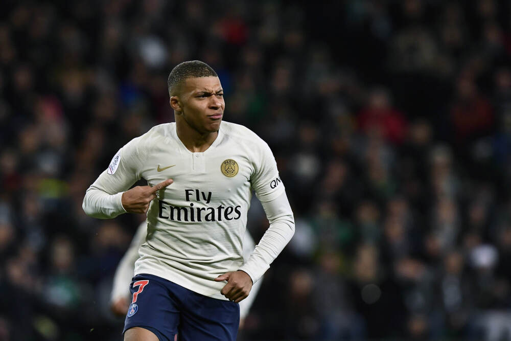 罗马诺：切尔西希望和凯塞多续约，用新合同奖励他的出色表现